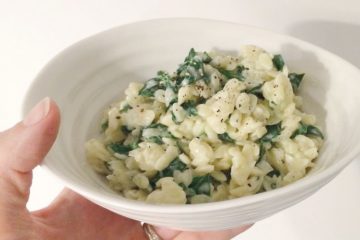 Risoni with Spinach and Parmesan in a bowl